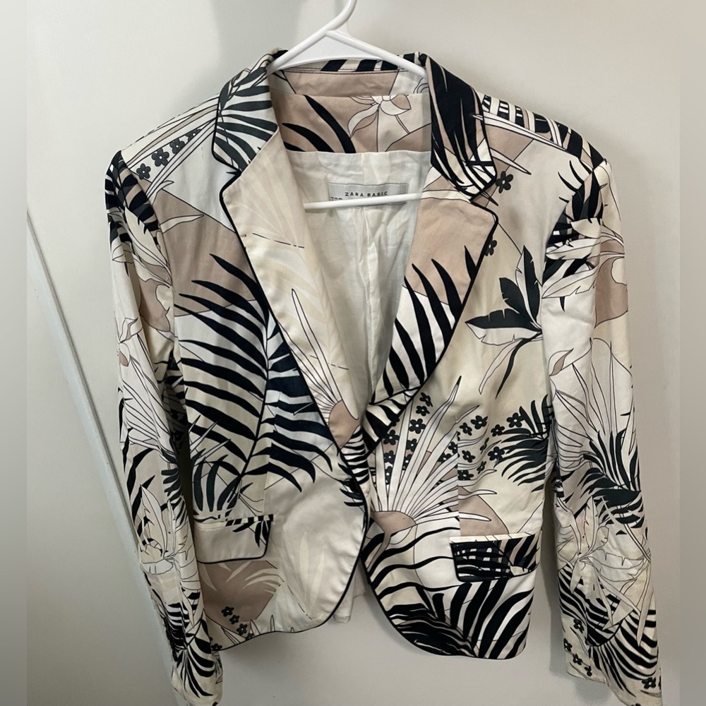 Flower pattern blazer